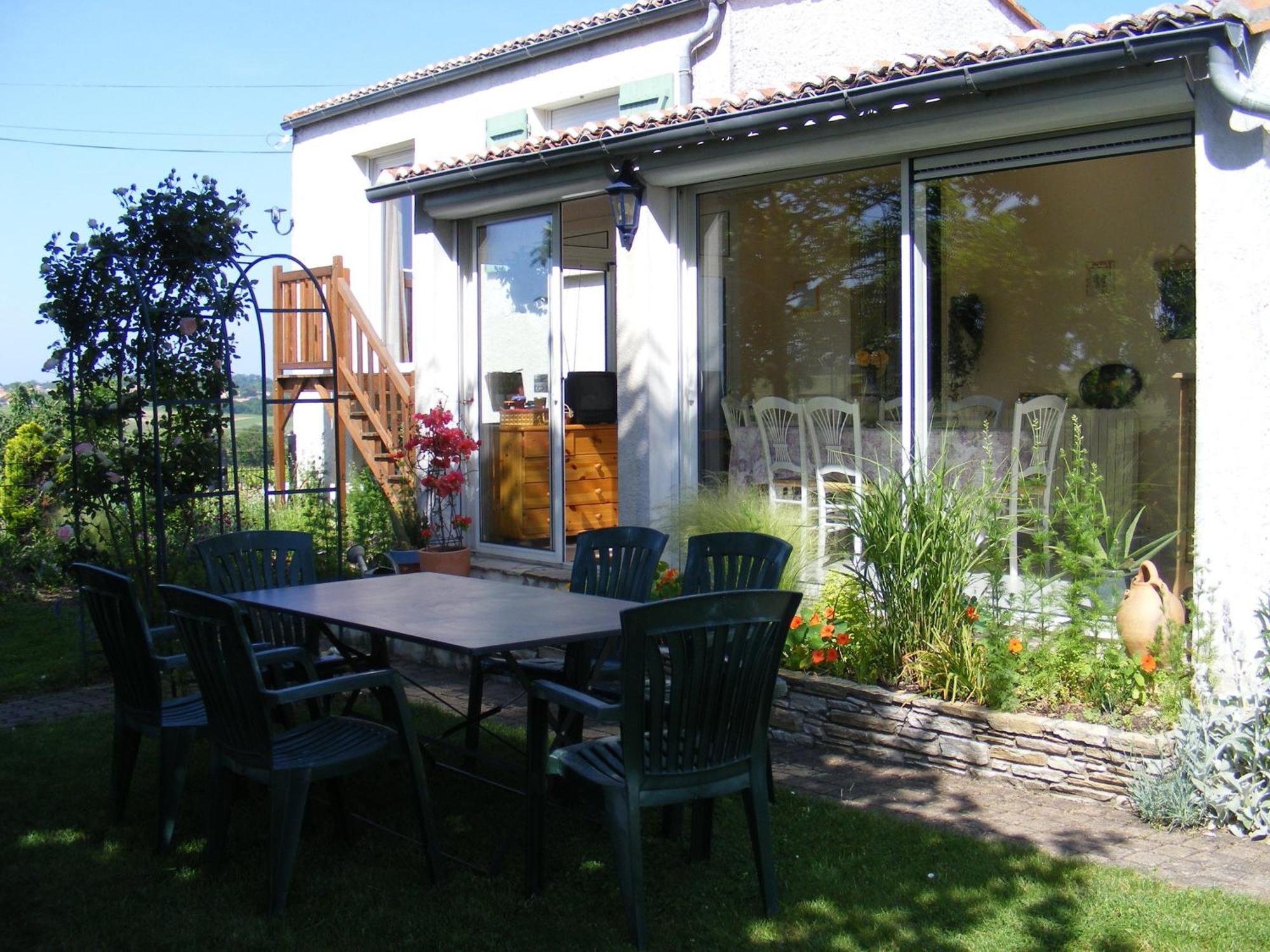 Chambres D'Hotes Vignes Et Loire Drain Exterior photo