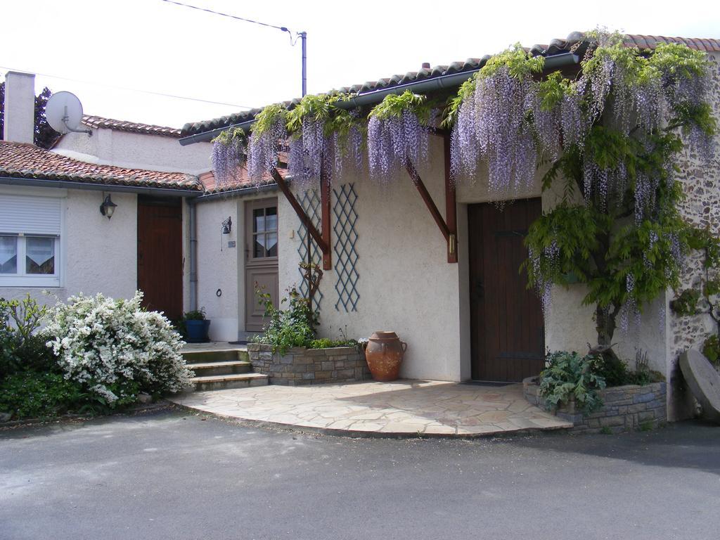 Chambres D'Hotes Vignes Et Loire Drain Exterior photo